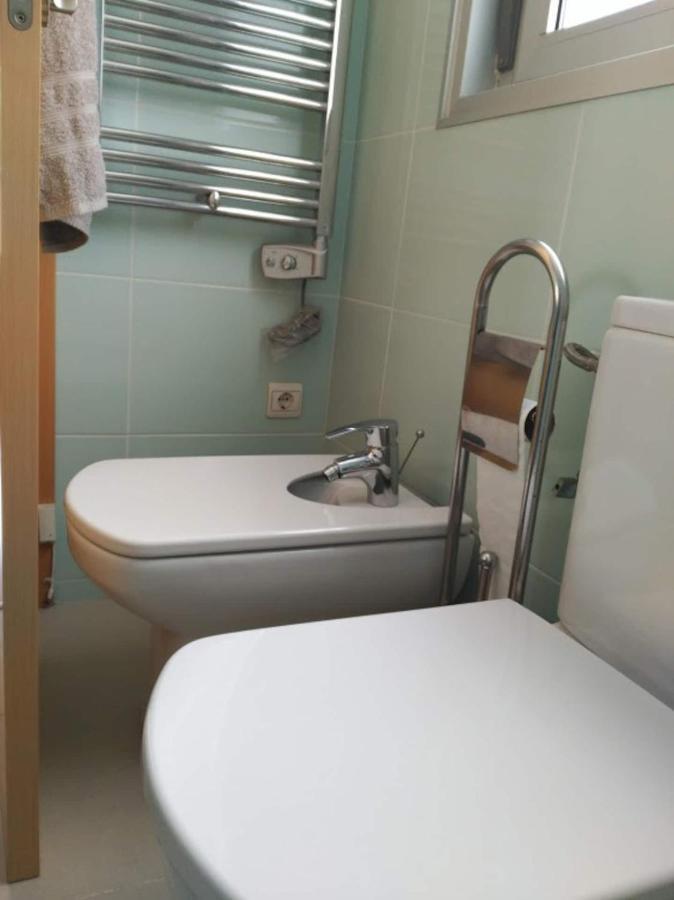 Stylish Flat, 2 Bathrooms And Swimming Pool, Next To The Beach! Sant Adria de Besos Luaran gambar